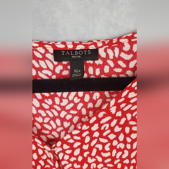 Talbots Women Size XLP Wrap Blouse with Side‎ Tie Red/White Leopard Print - Picture 4 of 9
